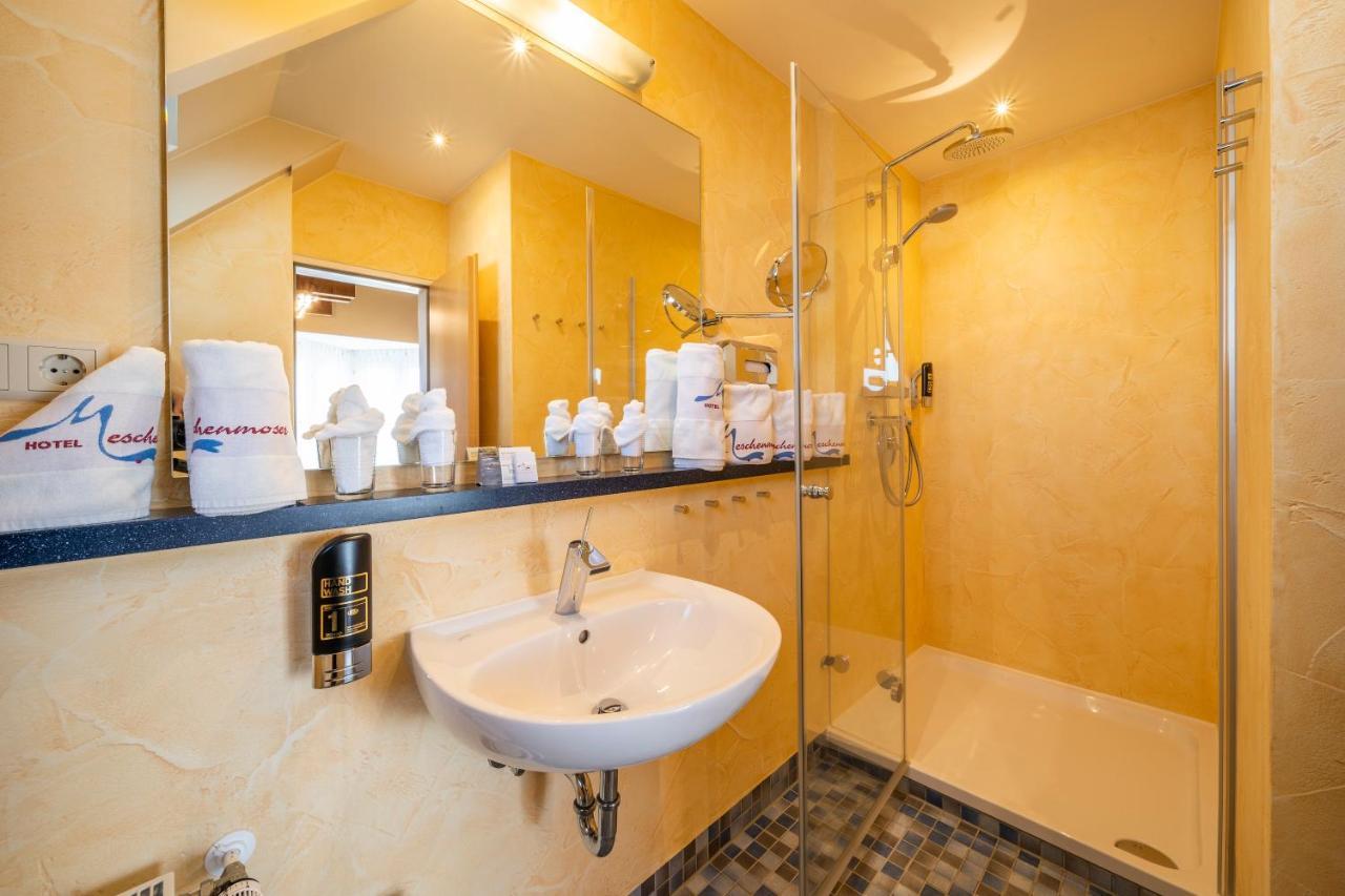 Hotel Meschenmoser Langenargen Bagian luar foto