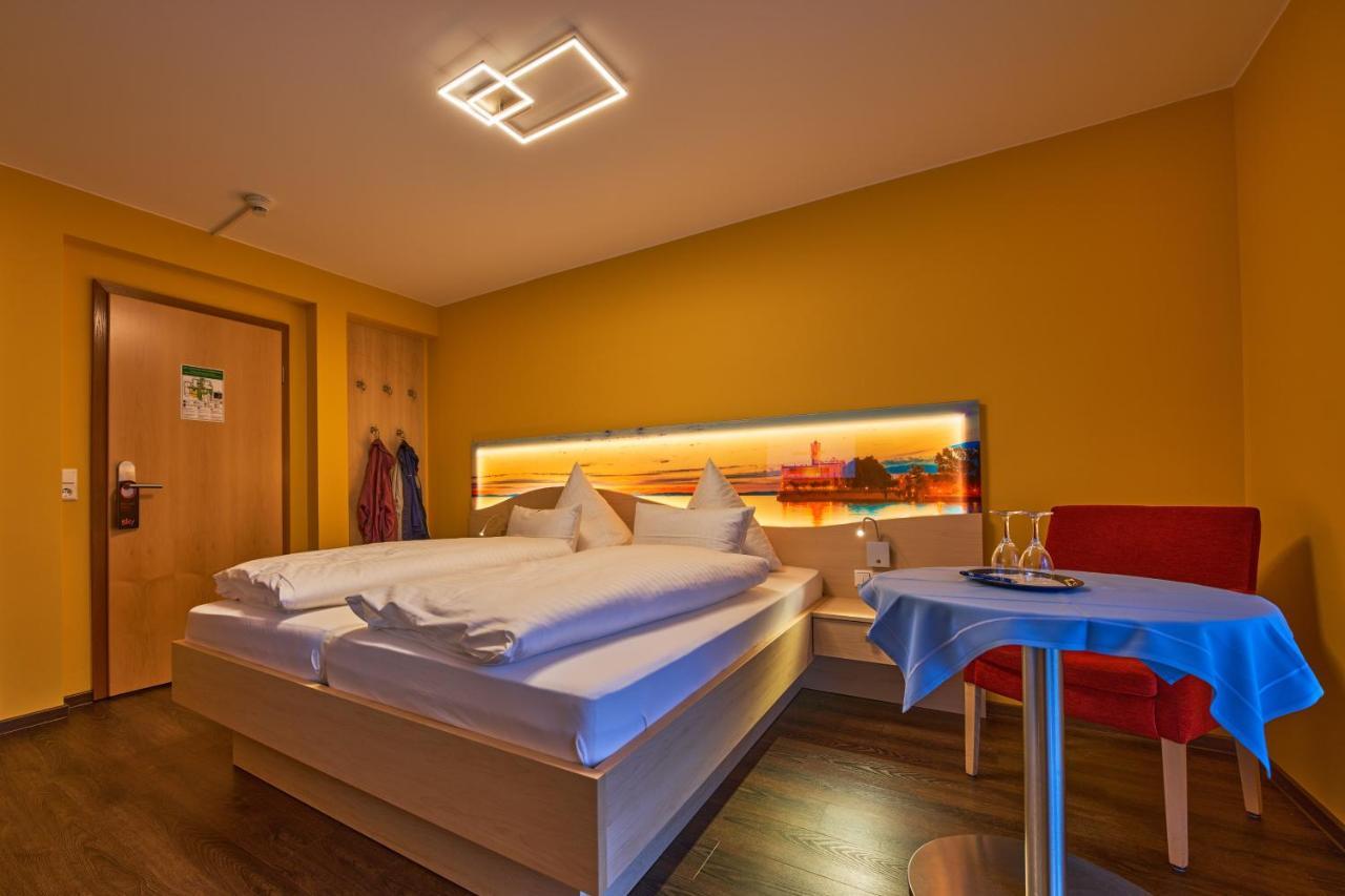 Hotel Meschenmoser Langenargen Bagian luar foto